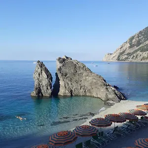 casa-acciughina.hotelitalianriviera.com/