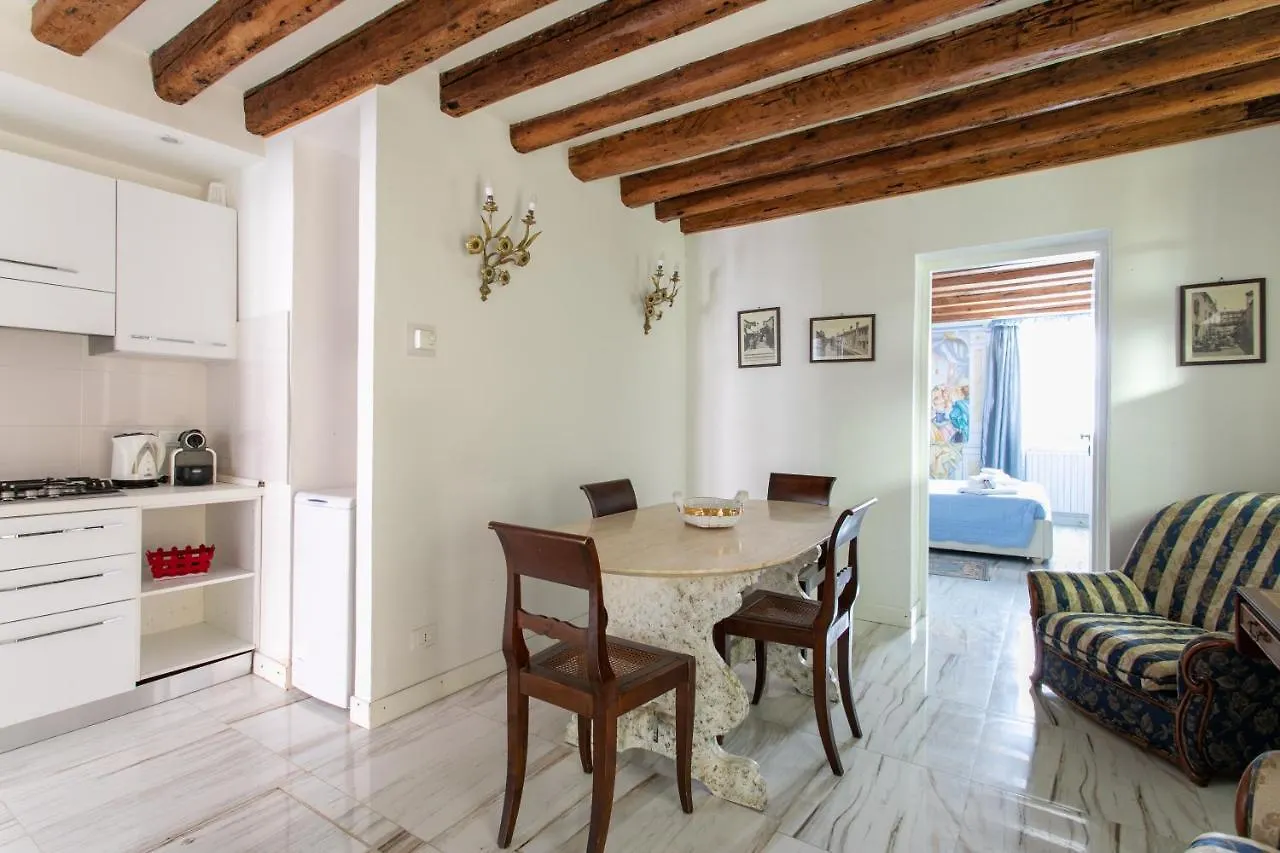 Appartamento S. Maurizio - Venezia Apartment Venice